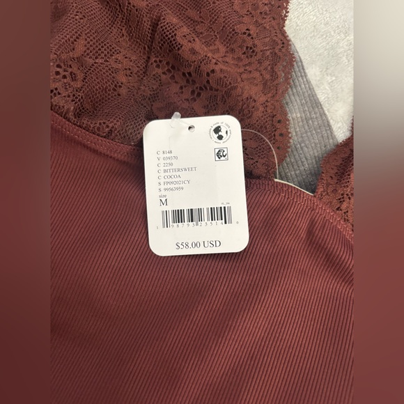 Intimately tops - Picture 4 of 6